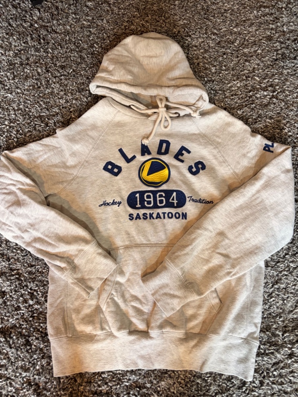 Saskatoon Blades Hoodie Men’s Small